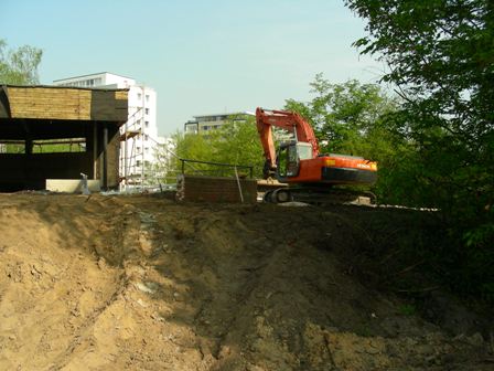 8 - Der neue Sauna-Außenbereich entsteht  I