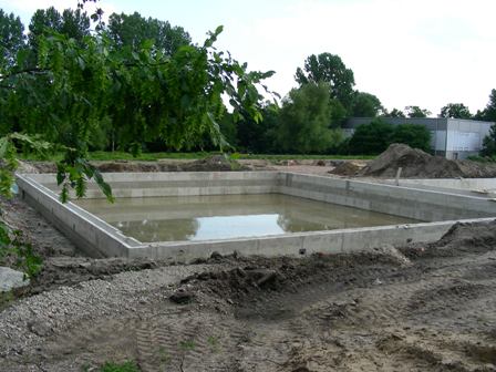 15 - Rohbau Außenschwimmbecken beendet  V