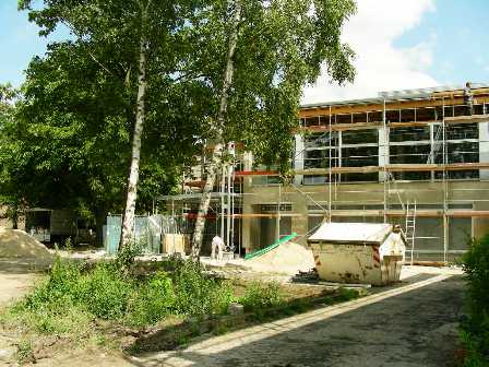 17 - Feinschliff beim Eingangsbereich I