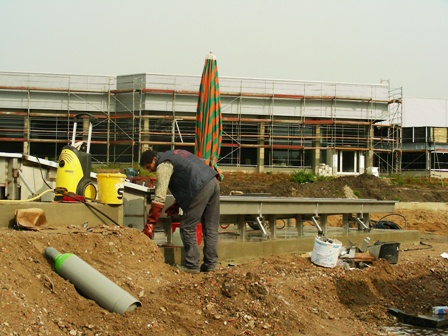 05-Superbecken für Schnuckis entsteht  V